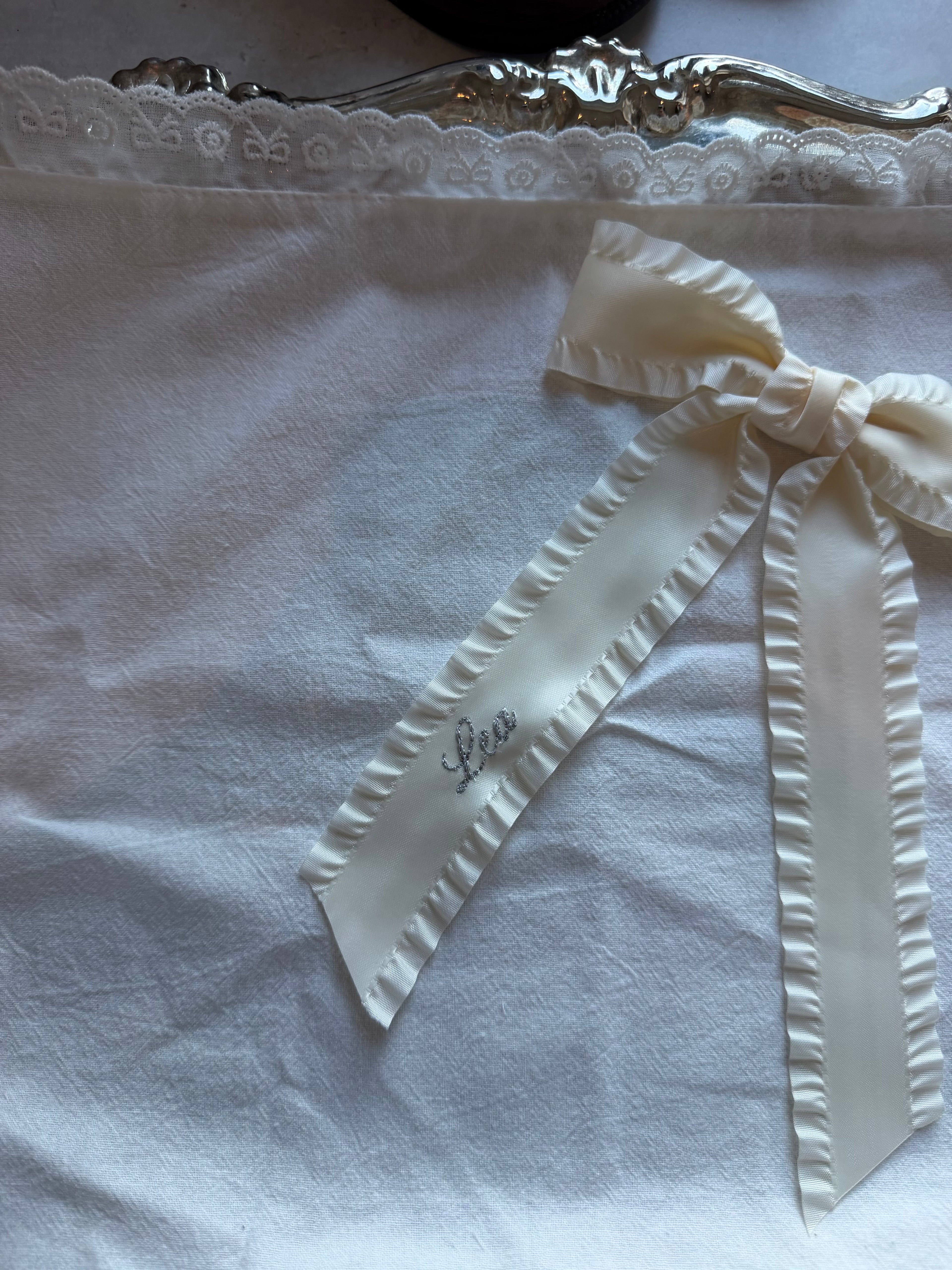Clara Hair Bow Cream