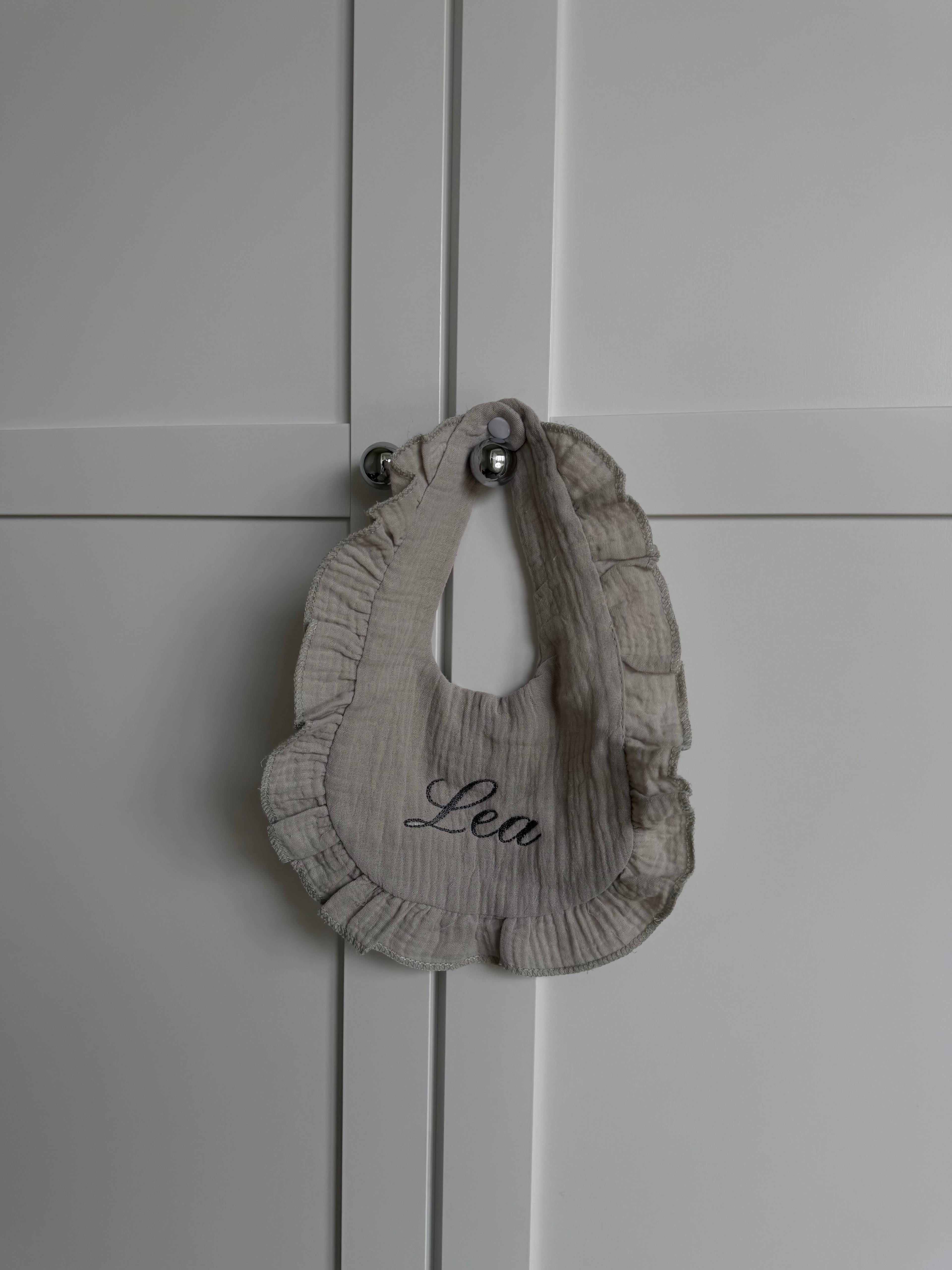 Colette Bib Linen