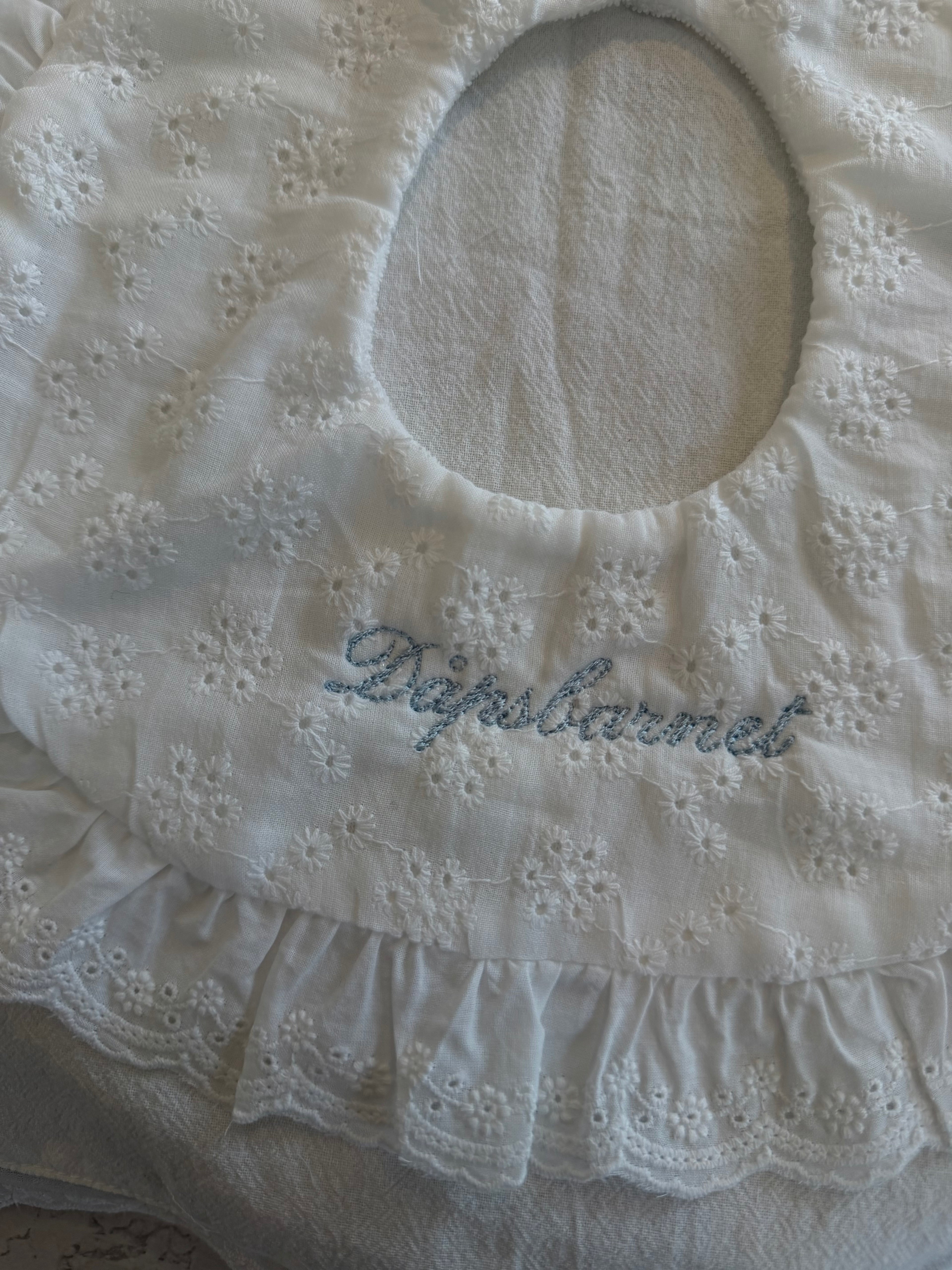 Round Embroidery Bib
