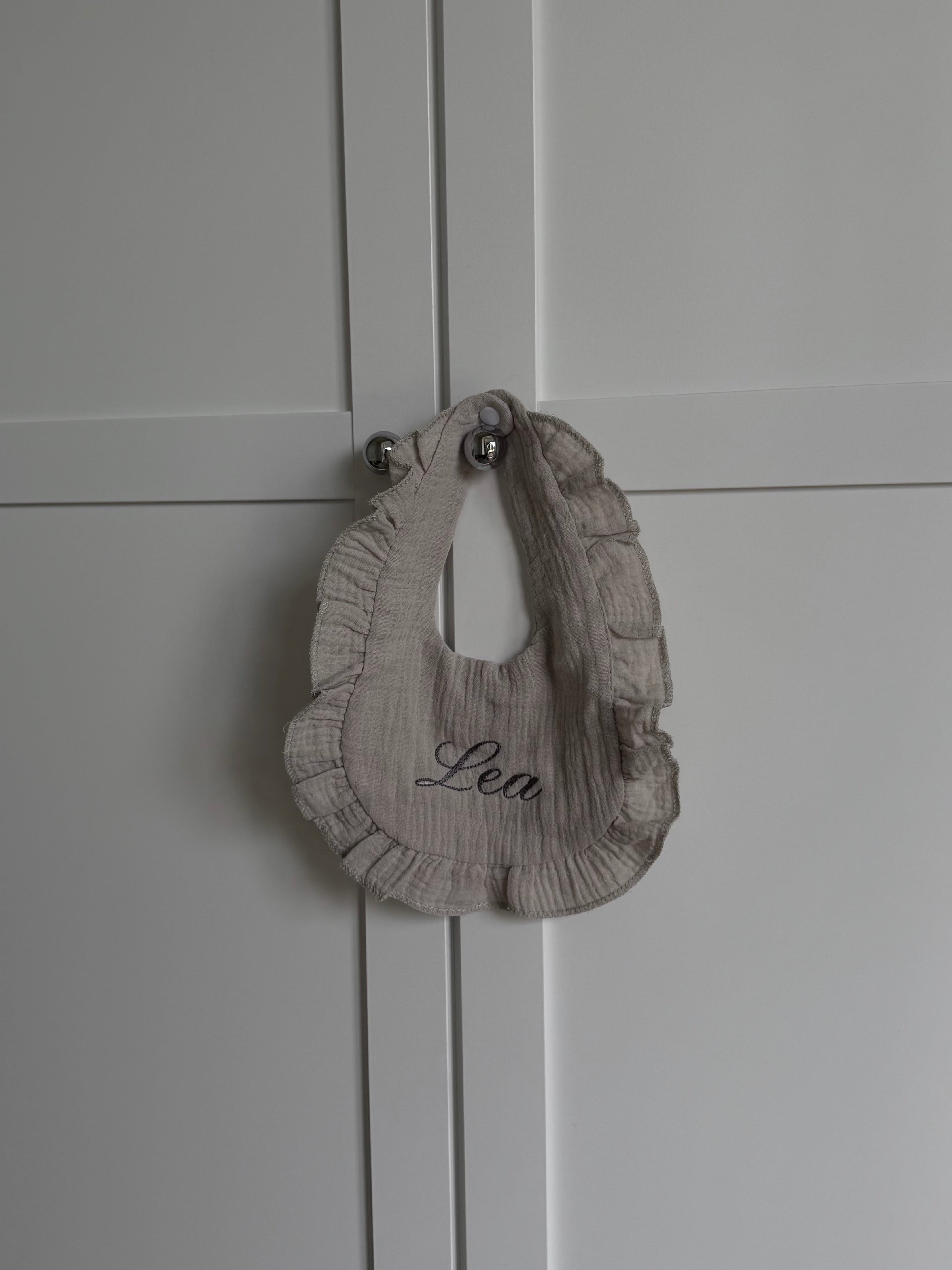 Colette Bib Linen